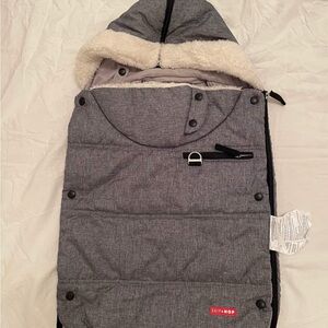 Skip hop 3 seasonGray Stroller Footmuff